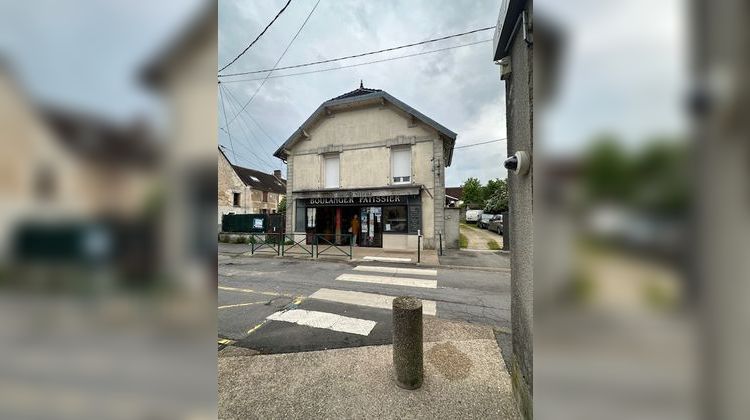 Ma-Cabane - Vente Immeuble MOUROUX, 0 m²