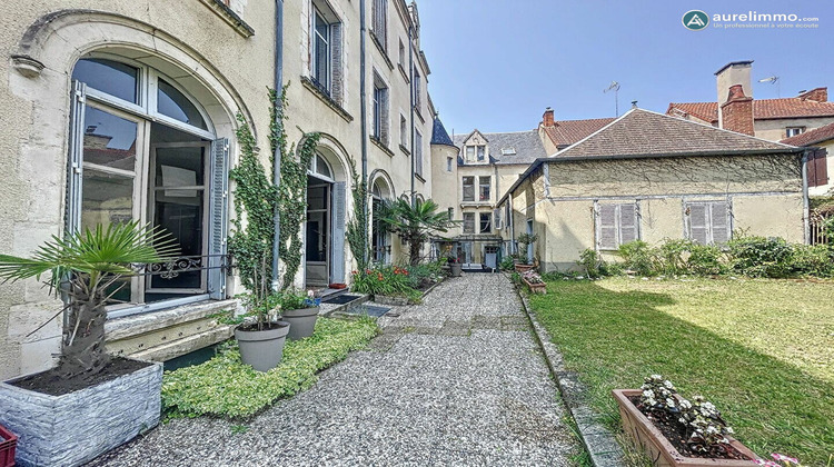 Ma-Cabane - Vente Immeuble Néris-les-Bains, 590 m²