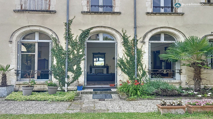 Ma-Cabane - Vente Immeuble Néris-les-Bains, 590 m²