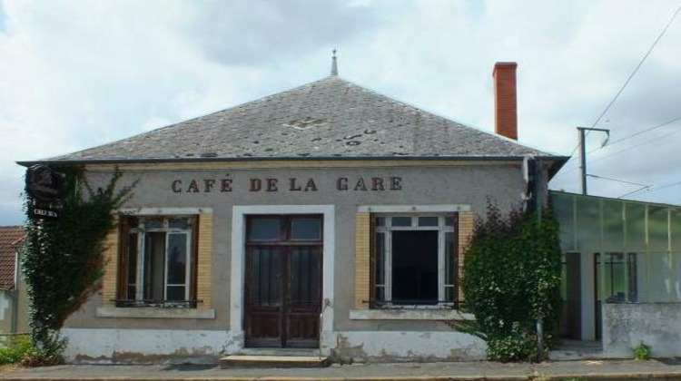 Ma-Cabane - Vente Immeuble Nérondes, 290 m²