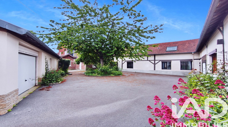 Ma-Cabane - Vente Immeuble Neufchâtel-en-Bray, 413 m²