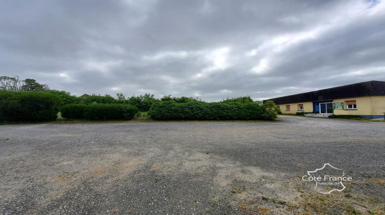 Ma-Cabane - Vente Immeuble NEUVILLE LEZ BEAULIEU, 549 m²