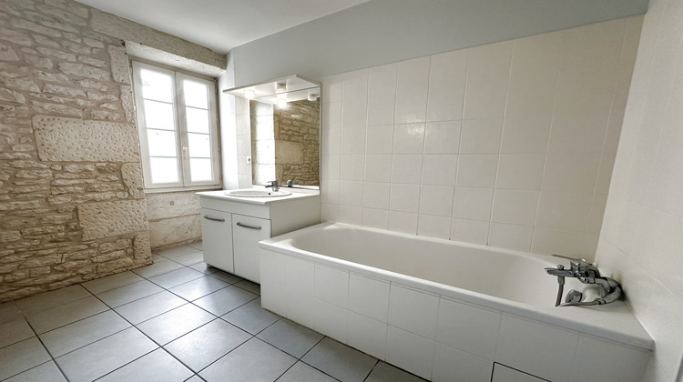 Ma-Cabane - Vente Immeuble Niort, 196 m²