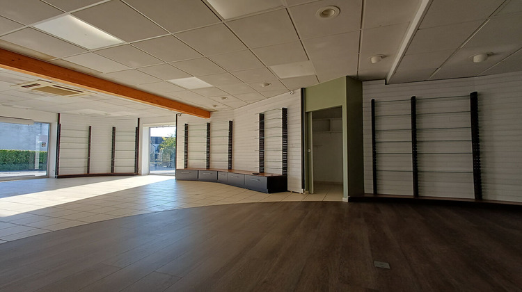 Ma-Cabane - Vente Immeuble NIVILLAC, 263 m²