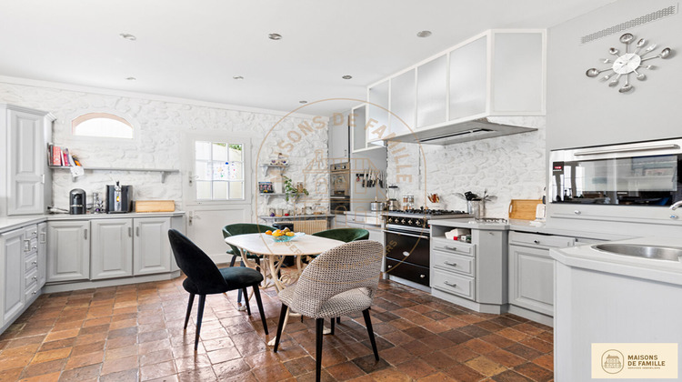 Ma-Cabane - Vente Immeuble NOISY-LE-ROI, 867 m²