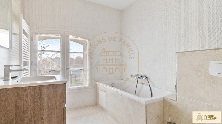 Ma-Cabane - Vente Immeuble NOISY-LE-ROI, 867 m²