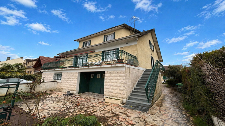 Ma-Cabane - Vente Immeuble OZOIR-LA-FERRIERE, 309 m²