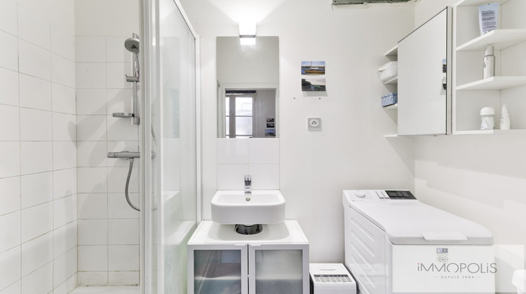 Ma-Cabane - Vente Immeuble PARIS 18, 60 m²