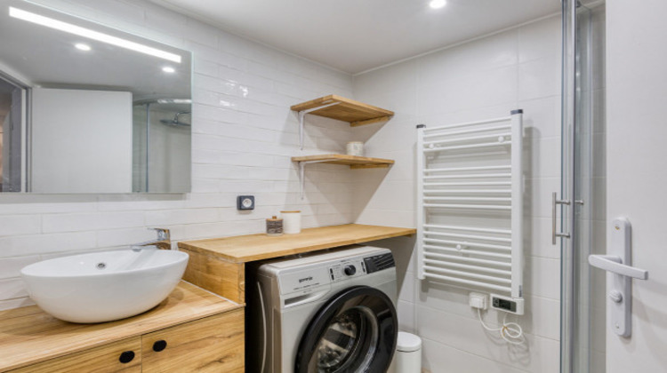 Ma-Cabane - Vente Immeuble Paris, 65 m²