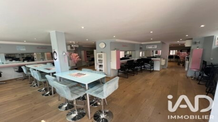 Ma-Cabane - Vente Immeuble Paris, 140 m²