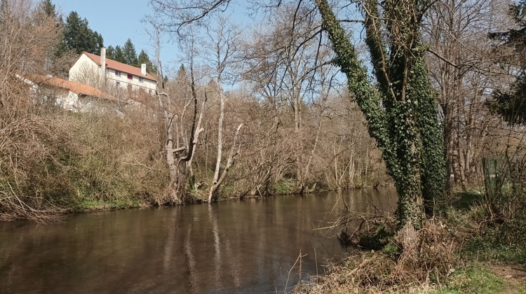 Ma-Cabane - Vente Immeuble Pontaumur, 1021 m²