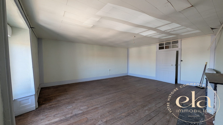 Ma-Cabane - Vente Immeuble Pouzauges, 221 m²