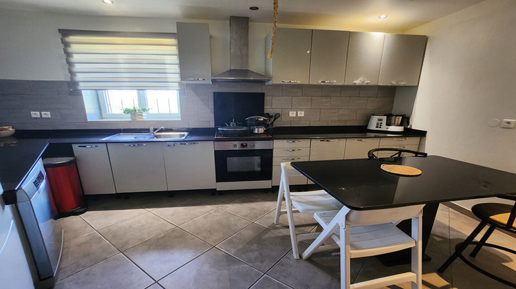 Ma-Cabane - Vente Immeuble PUGNAC, 223 m²