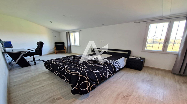 Ma-Cabane - Vente Immeuble PUGNAC, 223 m²