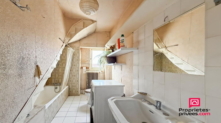 Ma-Cabane - Vente Immeuble QUARRE LES TOMBES, 150 m²