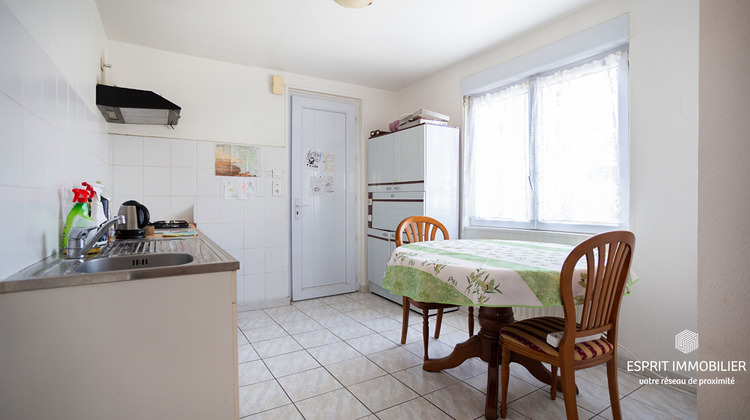 Ma-Cabane - Vente Immeuble RIEC-SUR-BELON, 95 m²