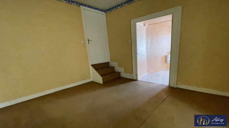 Ma-Cabane - Vente Immeuble Riom-ès-Montagnes, 327 m²