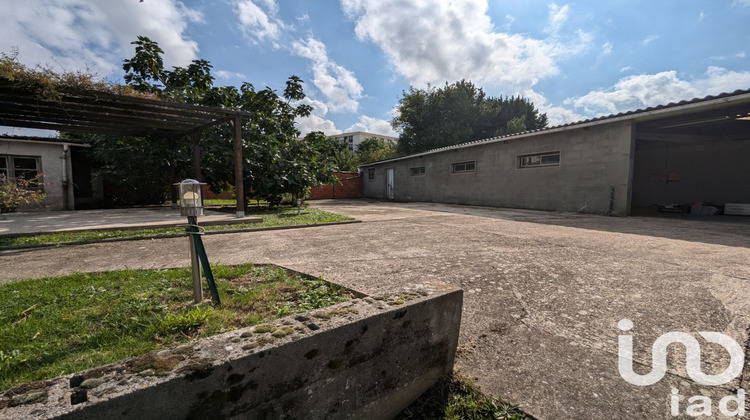 Ma-Cabane - Vente Immeuble Ris-Orangis, 180 m²