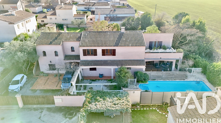 Ma-Cabane - Vente Immeuble Rodilhan, 296 m²