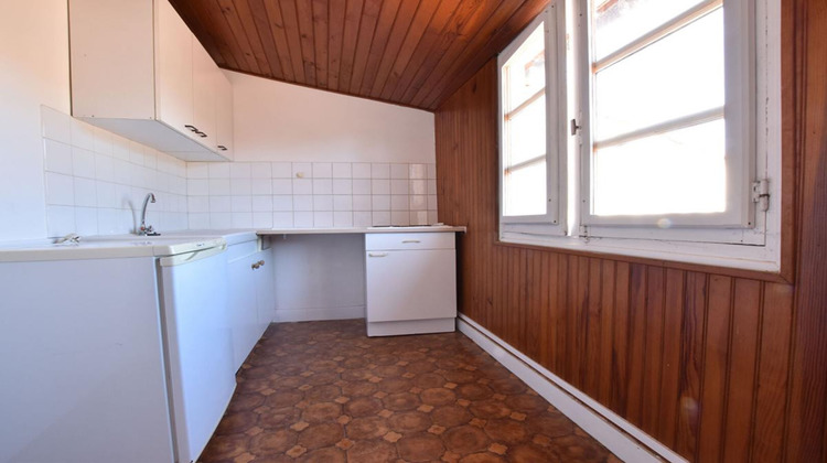 Ma-Cabane - Vente Immeuble RUELLE SUR TOUVRE, 99 m²