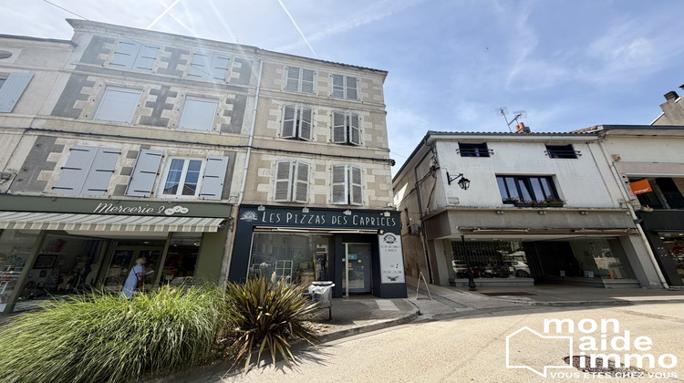 Ma-Cabane - Vente Immeuble Ruffec, 220 m²