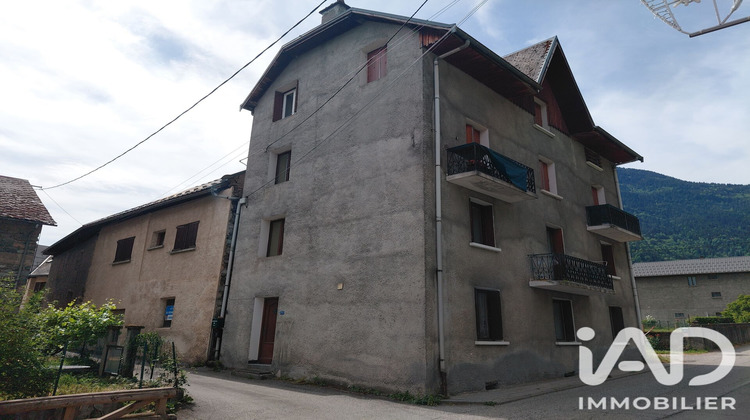 Ma-Cabane - Vente Immeuble Saint-Étienne-de-Cuines, 186 m²