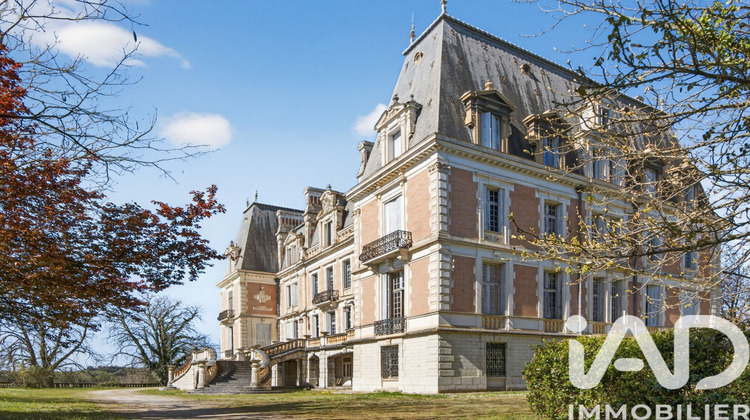 Ma-Cabane - Vente Immeuble Saint-Étienne-de-Tulmont, 3600 m²