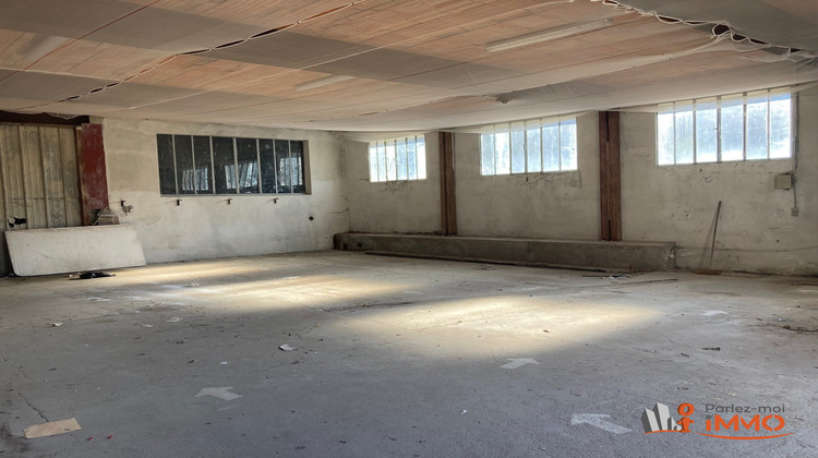 Ma-Cabane - Vente Immeuble Saint-Amand-en-Puisaye, 3600 m²