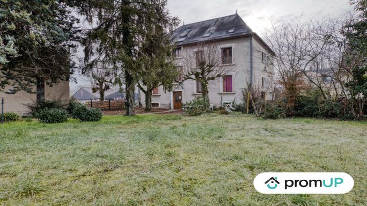 Ma-Cabane - Vente Immeuble Saint-Amand-Montrond, 294 m²