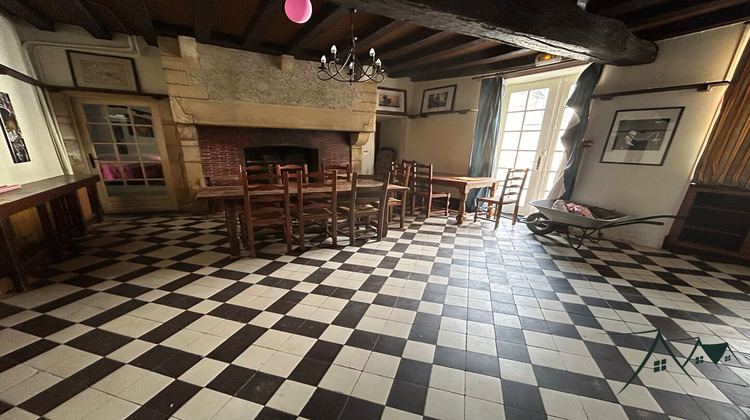 Ma-Cabane - Vente Immeuble SAINT-AMAND-MONTROND, 450 m²