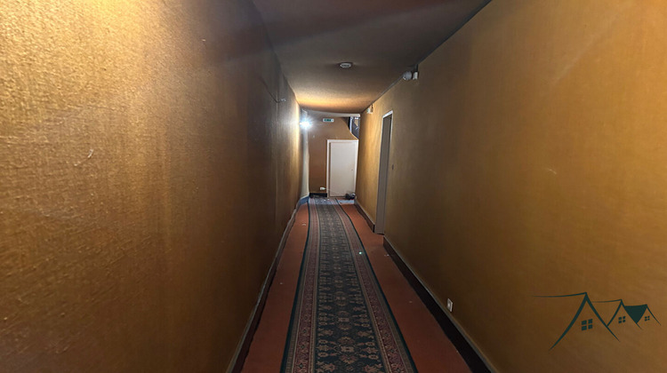 Ma-Cabane - Vente Immeuble SAINT-AMAND-MONTROND, 450 m²