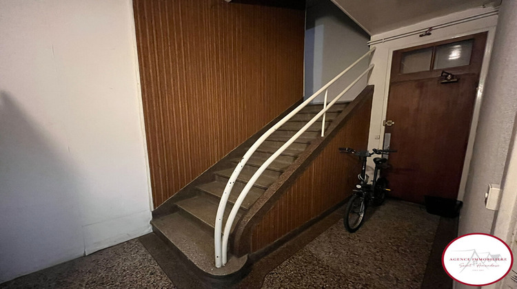 Ma-Cabane - Vente Immeuble SAINT-AMAND-MONTROND, 290 m²