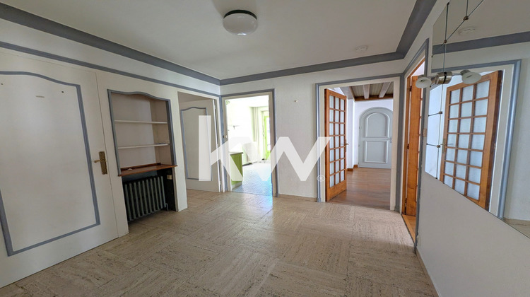 Ma-Cabane - Vente Immeuble Saint-Bonnet-le-Château, 240 m²