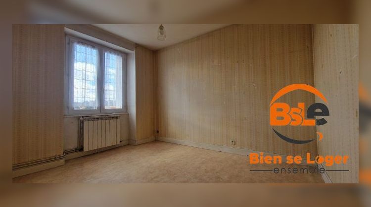 Ma-Cabane - Vente Immeuble Saint-Chély-d'Apcher, 175 m²