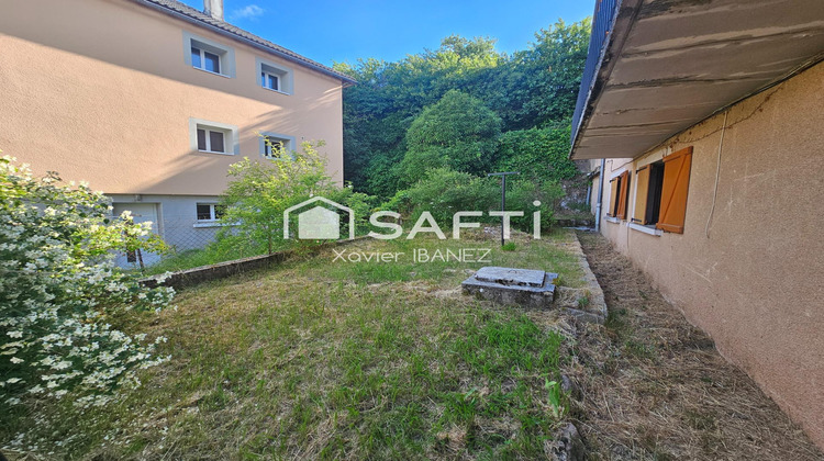 Ma-Cabane - Vente Immeuble Saint-Chely-d'Apcher, 197 m²