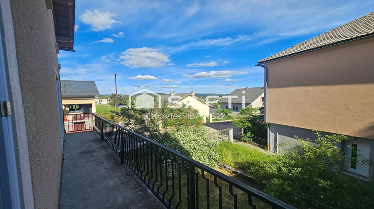 Ma-Cabane - Vente Immeuble Saint-Chely-d'Apcher, 197 m²