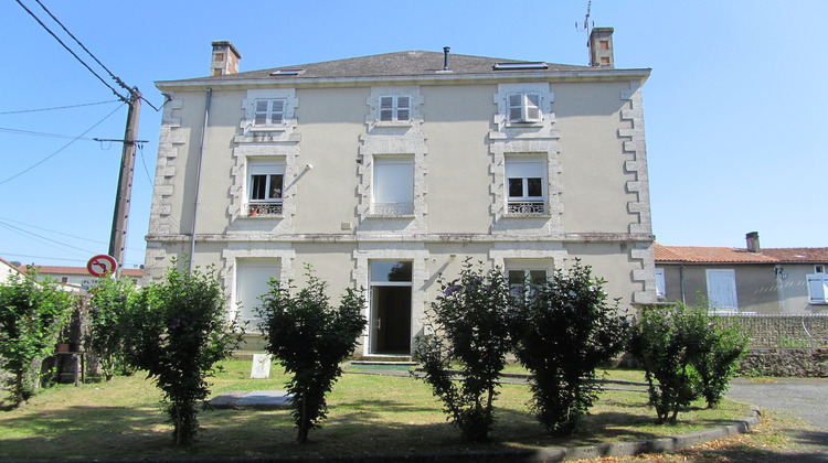 Ma-Cabane - Vente Immeuble Saint-Claud, 300 m²