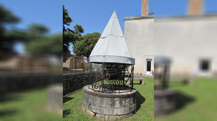 Ma-Cabane - Vente Immeuble Saint-Claud, 300 m²