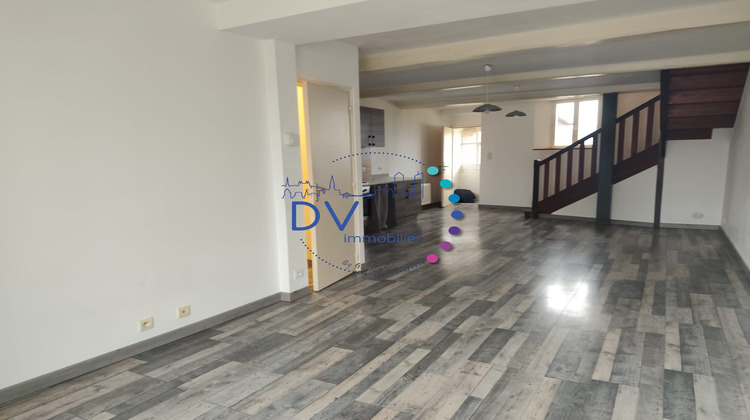Ma-Cabane - Vente Immeuble Saint-Denis-de-Cabanne, 207 m²
