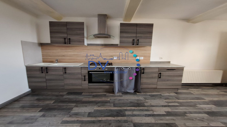Ma-Cabane - Vente Immeuble Saint-Denis-de-Cabanne, 207 m²