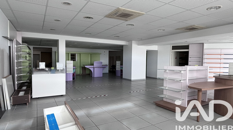 Ma-Cabane - Vente Immeuble Saint-Denis-de-Gastines, 301 m²