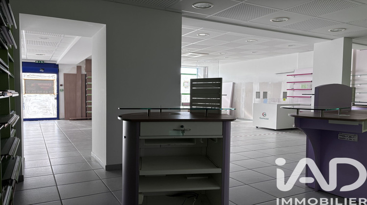 Ma-Cabane - Vente Immeuble Saint-Denis-de-Gastines, 301 m²