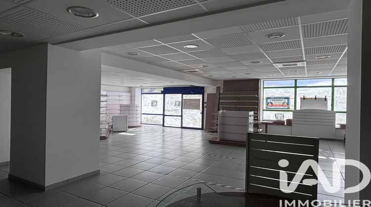 Ma-Cabane - Vente Immeuble Saint-Denis-de-Gastines, 301 m²