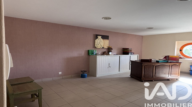 Ma-Cabane - Vente Immeuble Saint-Denis-de-Gastines, 301 m²