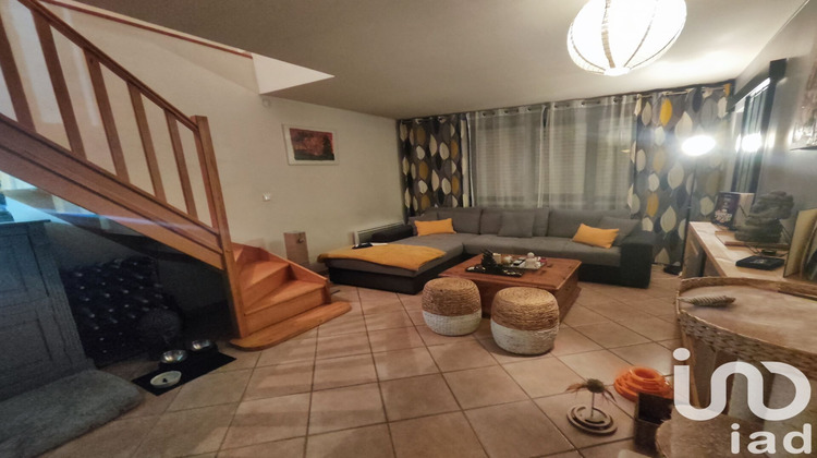 Ma-Cabane - Vente Immeuble Saint-Denis-de-Pile, 200 m²