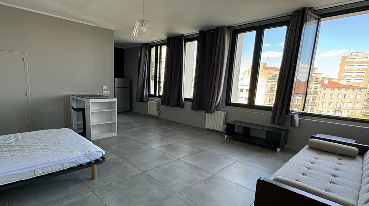 Ma-Cabane - Vente Immeuble SAINT-ETIENNE, 62 m²