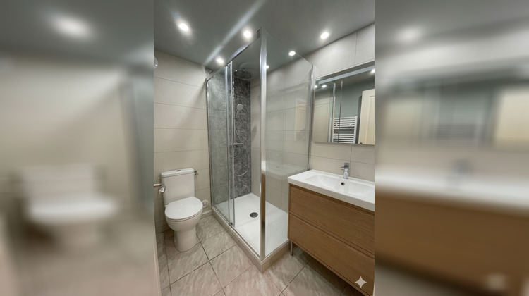 Ma-Cabane - Vente Immeuble SAINT-ETIENNE, 190 m²