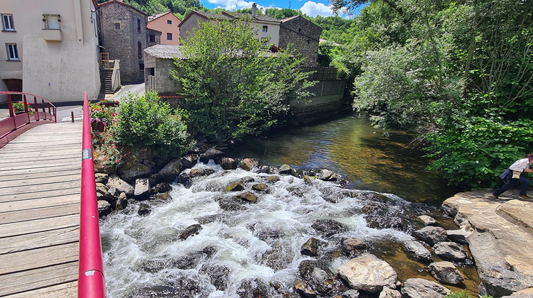 Ma-Cabane - Vente Immeuble SAINT-FLORET, 340 m²