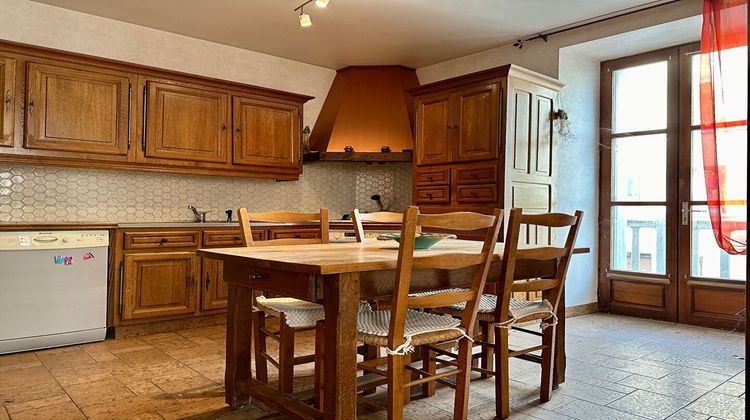 Ma-Cabane - Vente Immeuble SAINT-GENIEZ-D'OLT, 116 m²