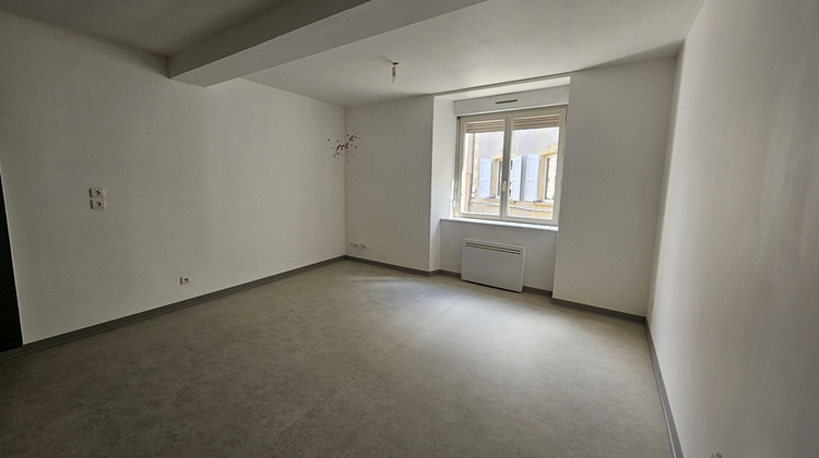 Ma-Cabane - Vente Immeuble SAINT-GENIEZ-D'OLT, 300 m²